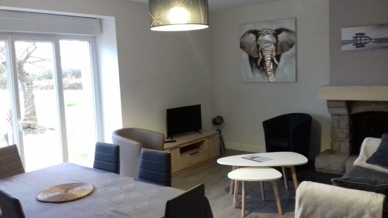 Villa le bois du loup en brocéliande à Paimpont Extérieur photo
